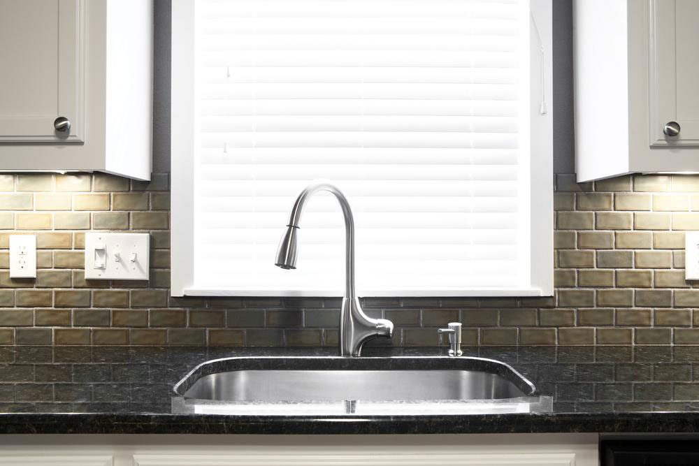 Things to consider while buying kitchen sinks