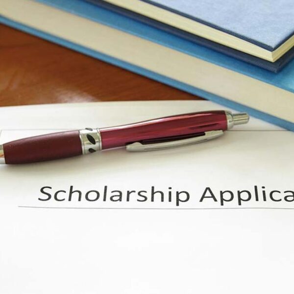 4 well-known largest scholarships for Hispanic students